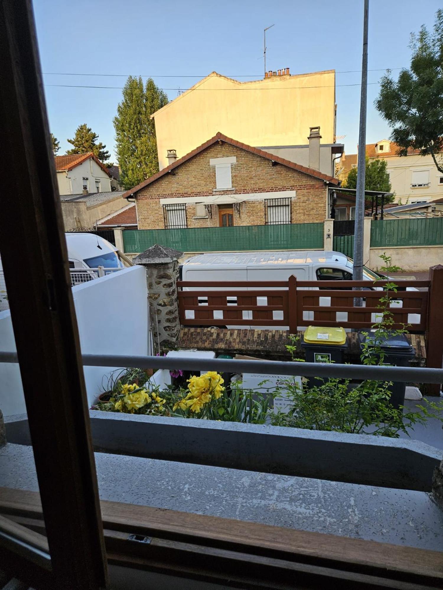 Maison D'Hote La Courneuve Exterior foto